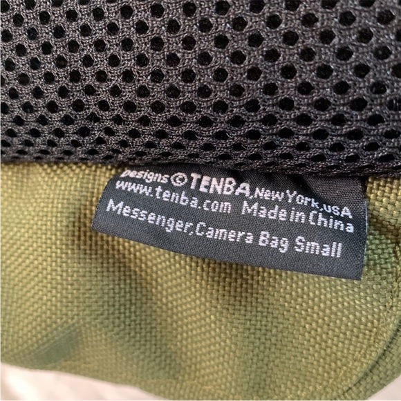 TENBA messenger camera bag small olive green - Picture 11 of 14